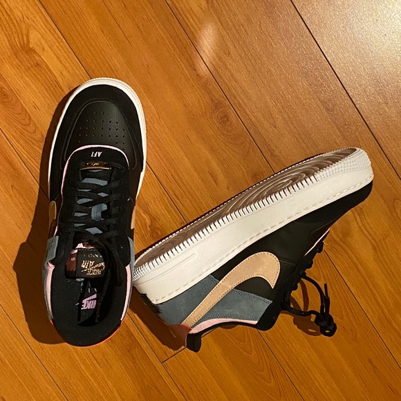 Brand new Air Force 1 - Picture 1 of 1